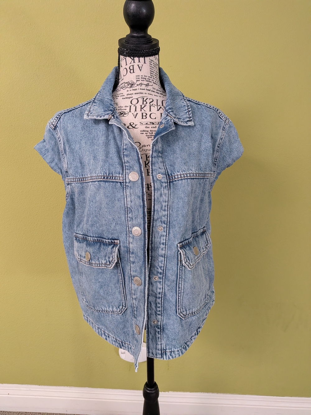 SO Light Blue Sleeveless Jean Jacket